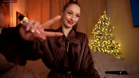 Mila online show from January 10, 2026, 3:08 am