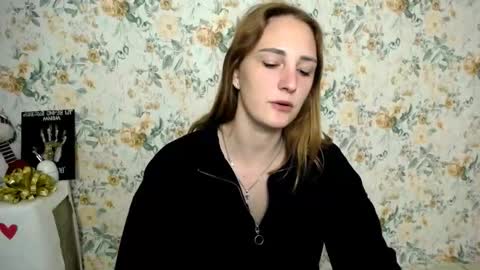 Milana online show from September 24, 2025, 6:06 am