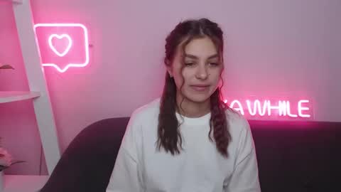 Snapshot of milanaangelas chatting on December 6, 2024, 6:04 am milanaangelas online show from December 6, 2024, 6:04 am