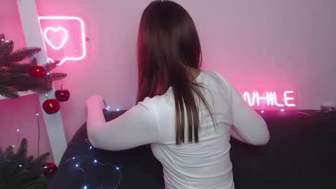 Snapshot of milanaangelas chatting on December 14, 2024, 2:10 pm milanaangelas online show from December 14, 2024, 2:10 pm
