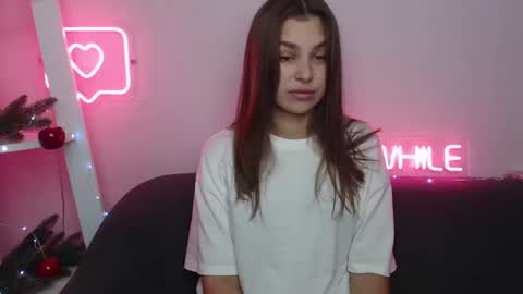 Snapshot of milanaangelas chatting on December 21, 2024, 5:47 am milanaangelas online show from December 21, 2024, 5:47 am