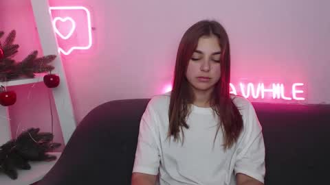 Snapshot of milanaangelas chatting on December 28, 2024, 10:03 am milanaangelas online show from December 28, 2024, 10:03 am