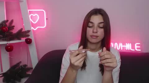 Snapshot of milanaangelas chatting on December 28, 2024, 2:10 pm milanaangelas online show from December 28, 2024, 2:10 pm