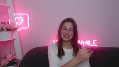 Snapshot of milanaangelas chatting on January 25, 2025, 5:51 pm milanaangelas online show from January 25, 2025, 5:51 pm
