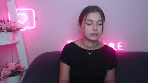 Snapshot of milanaangelas chatting on January 26, 2025, 5:56 am milanaangelas online show from January 26, 2025, 5:56 am