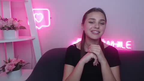 Snapshot of milanaangelas chatting on February 1, 2025, 5:58 pm milanaangelas online show from February 1, 2025, 5:58 pm
