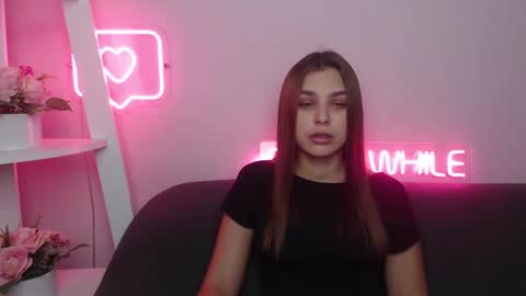Snapshot of milanaangelas chatting on February 2, 2025, 5:42 am milanaangelas online show from February 2, 2025, 5:42 am