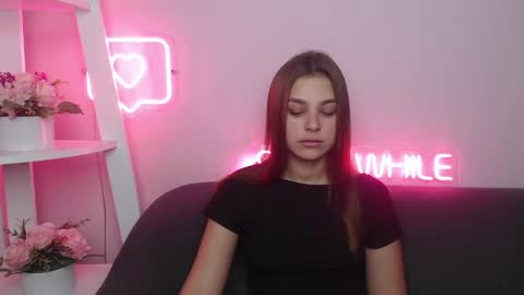 Snapshot of milanaangelas chatting on February 2, 2025, 11:08 am milanaangelas online show from February 2, 2025, 11:08 am