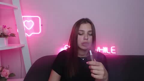 Snapshot of milanaangelas chatting on February 7, 2025, 5:07 pm milanaangelas online show from February 7, 2025, 5:07 pm