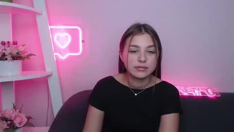 Snapshot of milanaangelas chatting on February 14, 2025, 5:51 am milanaangelas online show from February 14, 2025, 5:51 am