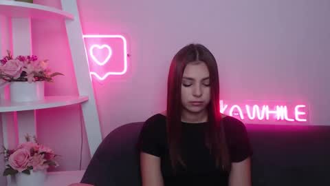 Snapshot of milanaangelas chatting on February 17, 2025, 5:36 am milanaangelas online show from February 17, 2025, 5:36 am