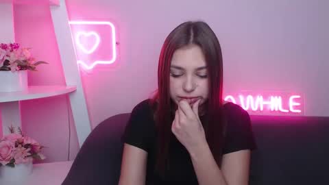 Snapshot of milanaangelas chatting on February 18, 2025, 6:15 am milanaangelas online show from February 18, 2025, 6:15 am