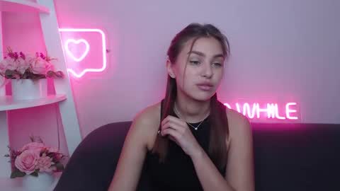 Snapshot of milanaangelas chatting on February 25, 2025, 5:52 am milanaangelas online show from February 25, 2025, 5:52 am