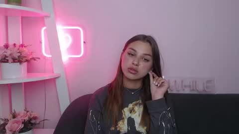 Snapshot of milanaangelas chatting on September 9, 2025, 7:46 pm milanaangelas online show from September 9, 2025, 7:46 pm
