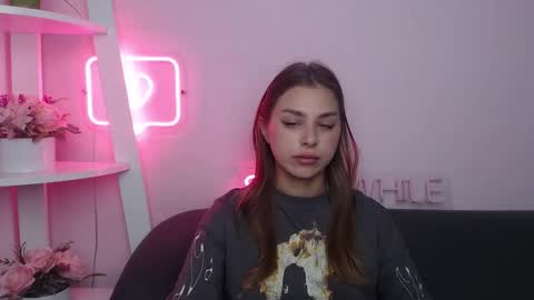 Snapshot of milanaangelas chatting on September 22, 2025, 4:36 am milanaangelas online show from September 22, 2025, 4:36 am