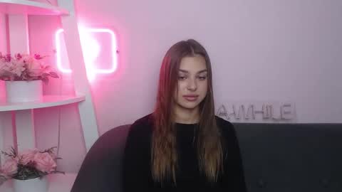 Snapshot of milanaangelas chatting on October 18, 2025, 4:48 am milanaangelas online show from October 18, 2025, 4:48 am