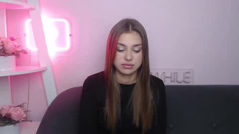 Snapshot of milanaangelas chatting on October 20, 2025, 7:47 pm milanaangelas online show from October 20, 2025, 7:47 pm