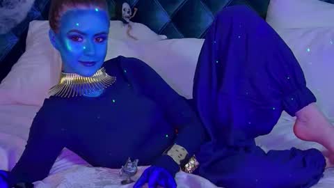 MilanaBalmain online show from October 29, 2025, 5:14 pm