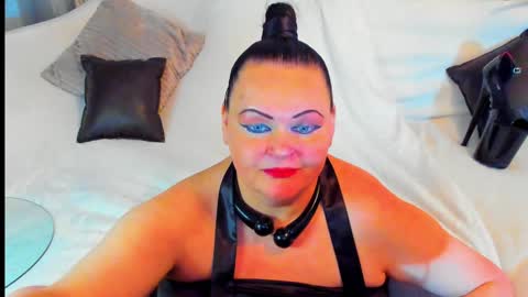 Lana online show from December 18, 2024, 3:11 pm