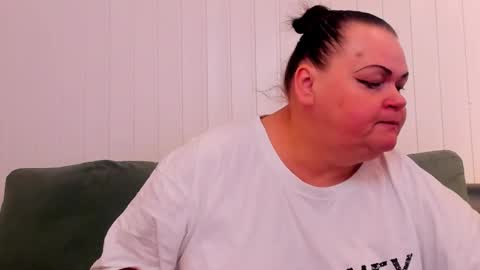 Snapshot of milanabiegert chatting on February 11, 2026, 8:30 am Lana online show from February 11, 2026, 8:30 am