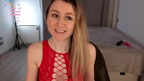 Milana online show from October 27, 2025, 10:14 pm