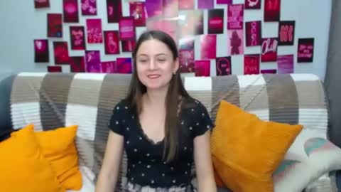 milanaroz online show from February 23, 2025, 5:07 pm