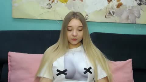 Milana online show from March 7, 2026, 5:59 am