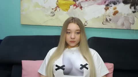 Milana online show from March 21, 2026, 5:56 am