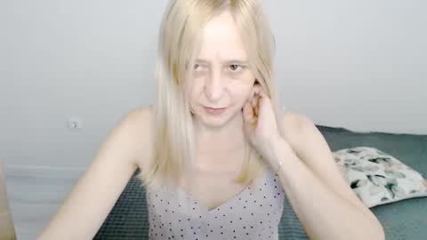 Snapshot of milanav chatting on February 16, 2025, 7:59 am Milena online show from February 16, 2025, 7:59 am