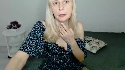 Snapshot of milanav chatting on March 11, 2025, 2:54 am Milena online show from March 11, 2025, 2:54 am