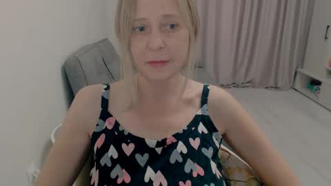 Snapshot of milanav chatting on November 9, 2025, 4:44 am Milena online show from November 9, 2025, 4:44 am