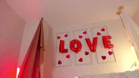 Sexy Mila  online show from February 14, 2025, 5:57 pm