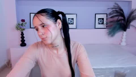 Mila Rose online show from January 6, 2025, 2:25 pm