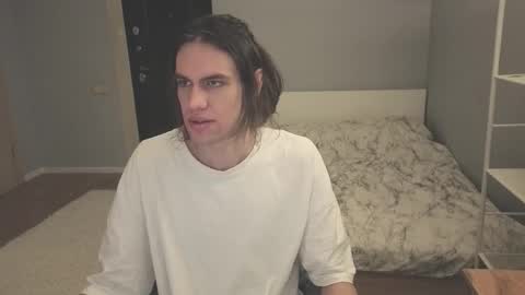 Mila online show from February 12, 2026, 1:44 am