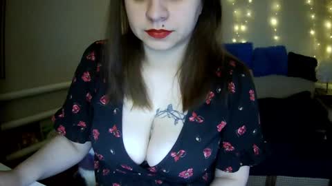 Snapshot of milaxcute chatting on April 9, 2026, 10:09 am Milaxcute online show from April 9, 2026, 10:09 am