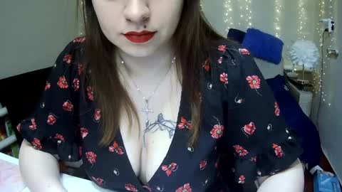 Snapshot of milaxcute chatting on May 17, 2026, 8:23 am Milaxcute online show from May 17, 2026, 8:23 am