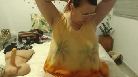 milchanell online show from October 13, 2025, 10:54 pm