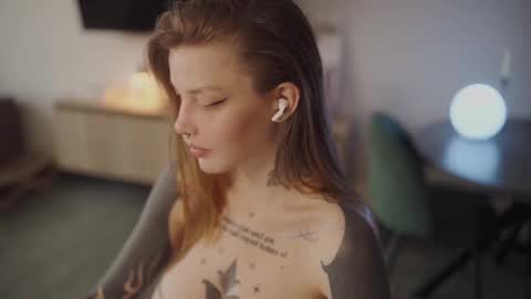 M  Telegram mamagotachannel online show from September 21, 2025, 12:07 pm