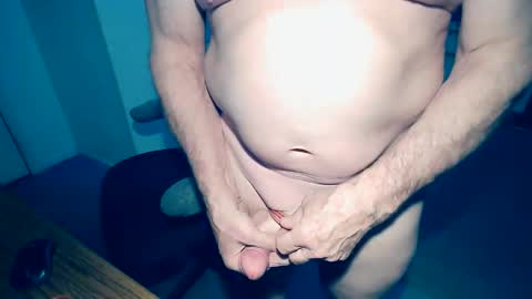 Milehi1958 online show from January 13, 2026, 11:10 pm