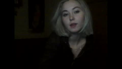 Snapshot of milena391630 chatting on February 20, 2025, 3:45 am Milena new nonude shy blonde natural online show from February 20, 2025, 3:45 am