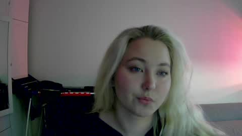 Snapshot of milena391630 chatting on May 2, 2026, 6:02 pm Milena new nonude shy blonde natural online show from May 2, 2026, 6:02 pm