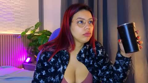 milena_lawson online show from November 3, 2025, 11:22 am