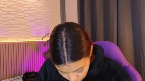 milena_lawson online show from November 20, 2025, 10:26 am