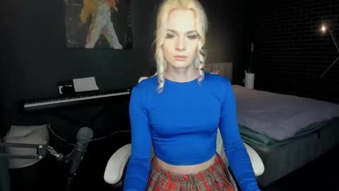 Milena online show from September 29, 2025, 12:38 am