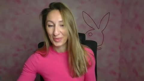 Milena online show from April 8, 2026, 5:51 am