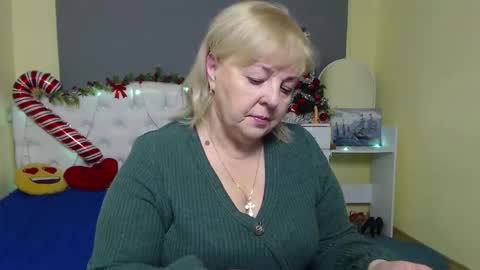 Milena online show from December 16, 2025, 6:07 am