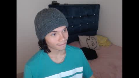 Snapshot of milesxoxo6969 chatting on September 19, 2025, 3:34 pm milesxoxo6969 online show from September 19, 2025, 3:34 pm