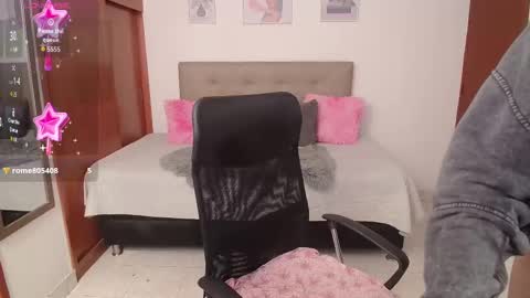 Miley online show from October 13, 2025, 3:01 pm