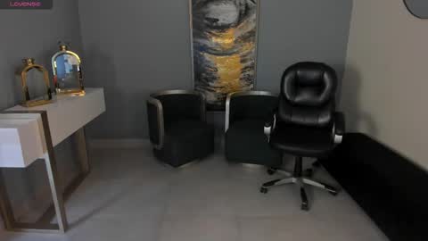 Miley Cruz  IG miley model23 online show from October 6, 2025, 11:18 am