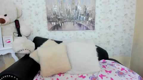 Antonella online show from March 28, 2026, 1:11 pm